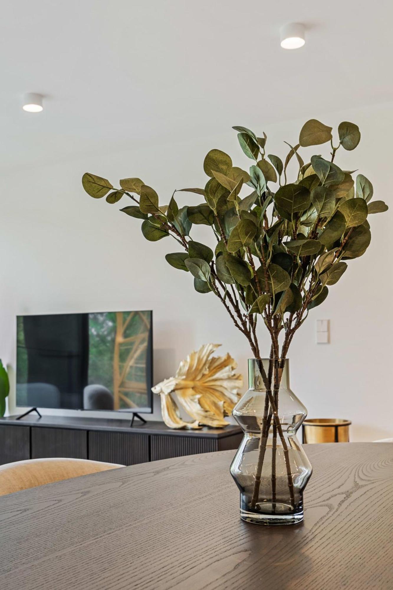 Spacious 6th-floor Gem: Modernity Meets Comfort * Luxemburgo